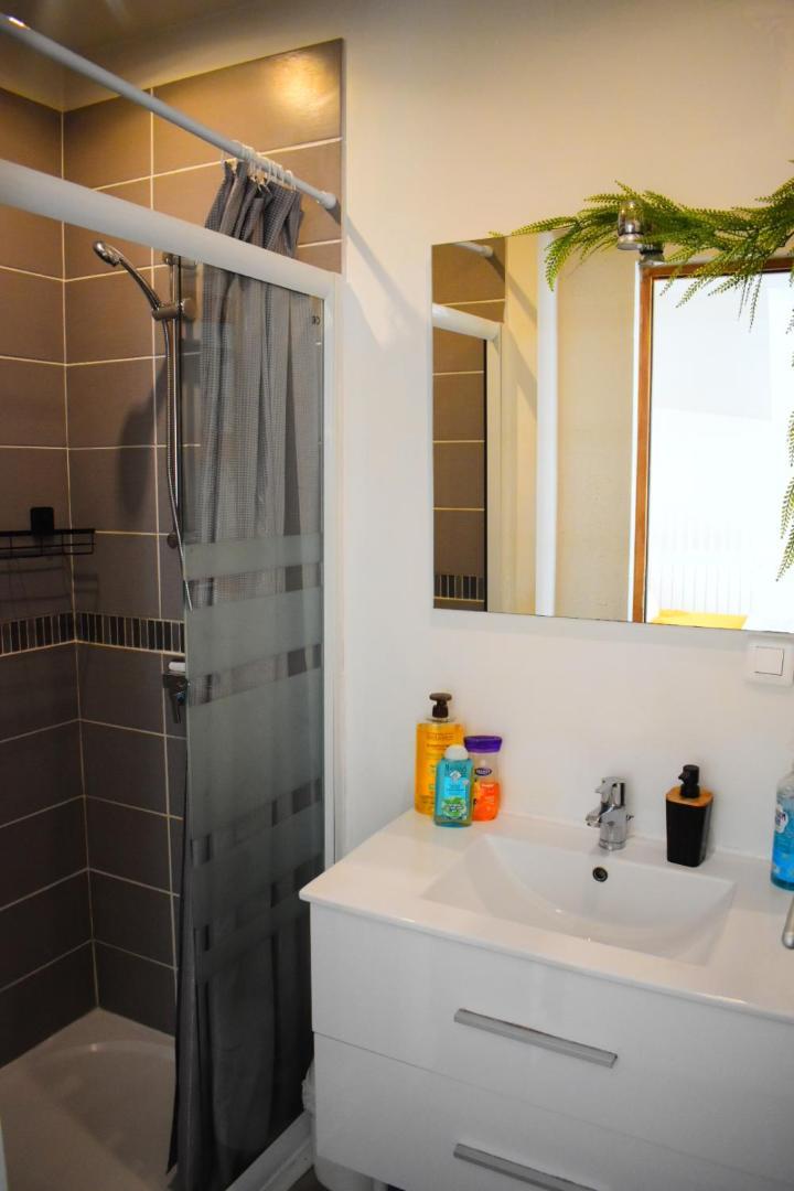 פואטייה Logement Cozy Proche Du Centre-Ville מראה חיצוני תמונה